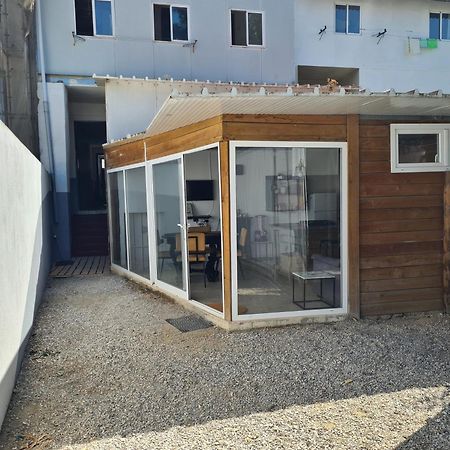 Хостел Casa Vale Ecotainer Лиссабон Экстерьер фото